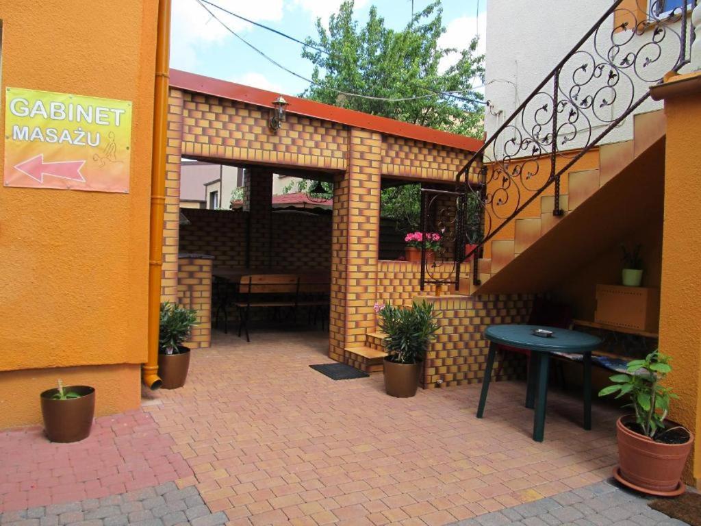 Apartament I Pokoje Goscinne Гнезно Экстерьер фото