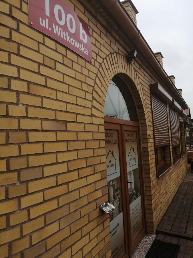 Apartament I Pokoje Goscinne Гнезно Экстерьер фото